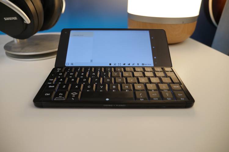 Planet Computer's Cosmo Communicator keeps the PDA dream alive