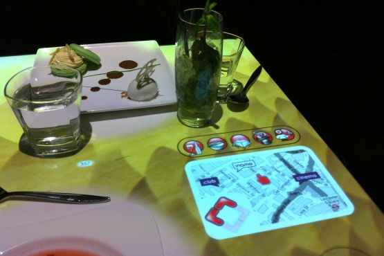inamo hi tech restaurant hands on image 5