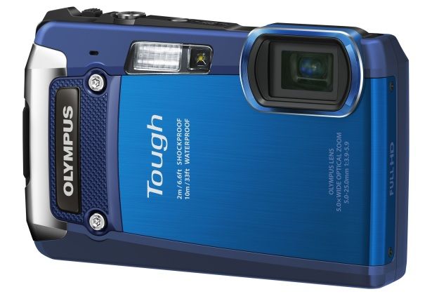 Olympus Tough TG-820 and TG-620 cameras flash in