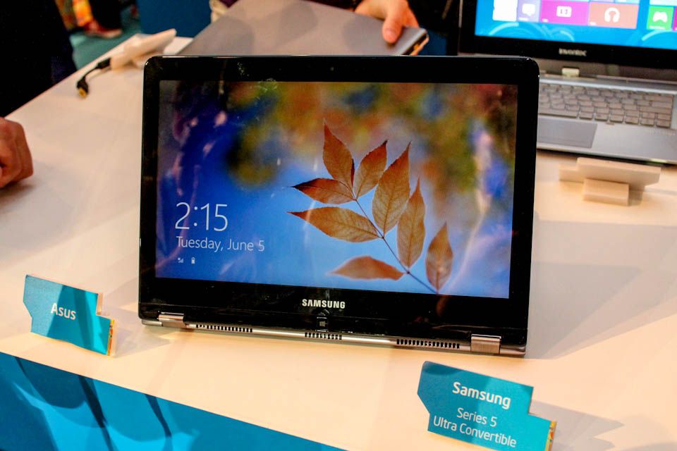 samsung series 5 ultra convertible pictures and hands on image 1