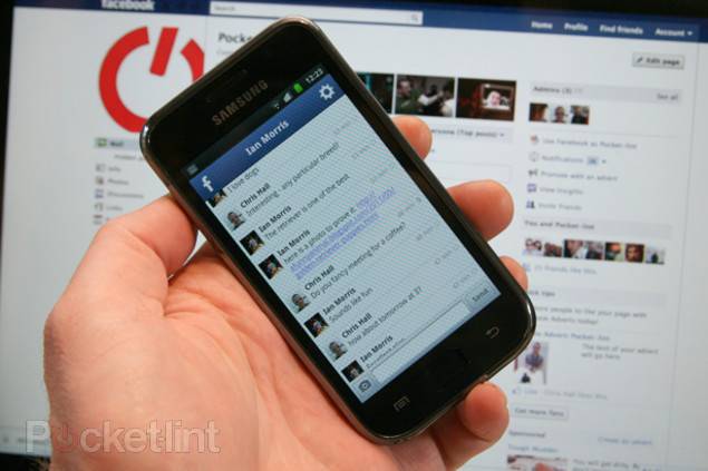 Facebook signs with 18 carriers to provide discounted mobile messaging data