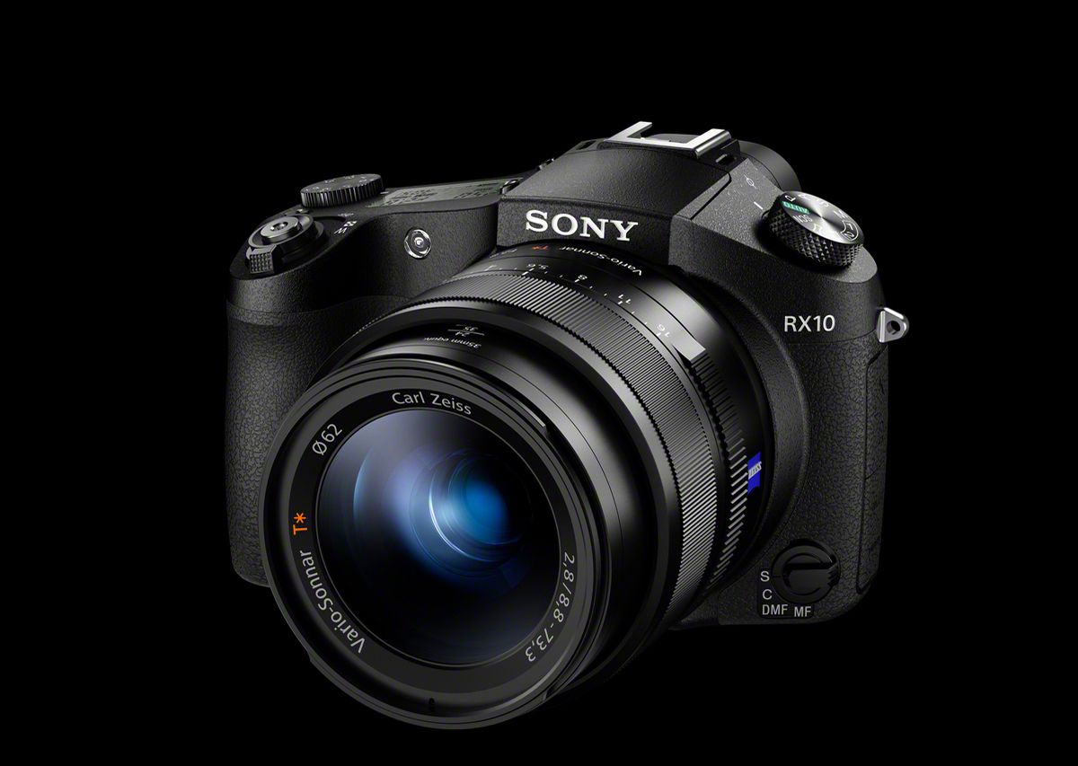 Sony Cyber-shot RX10 bridge camera offers DSLR-like creativity