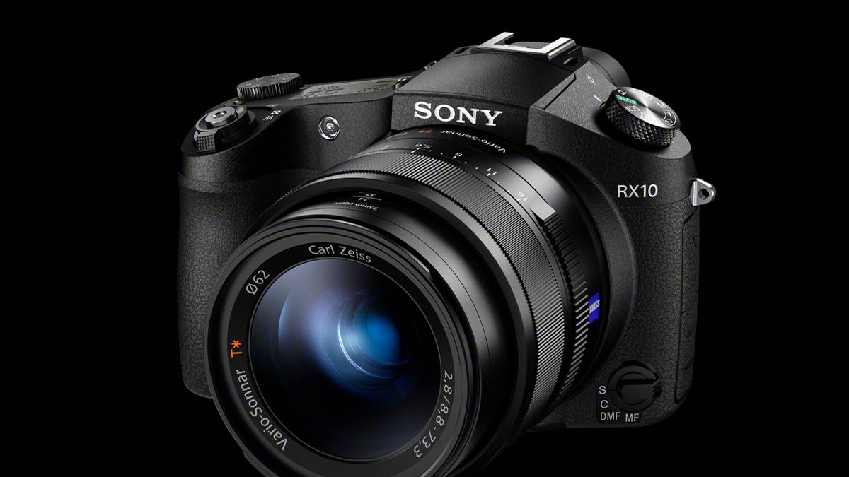 Sony Cyber-shot RX10 bridge camera offers DSLR-like creativity 