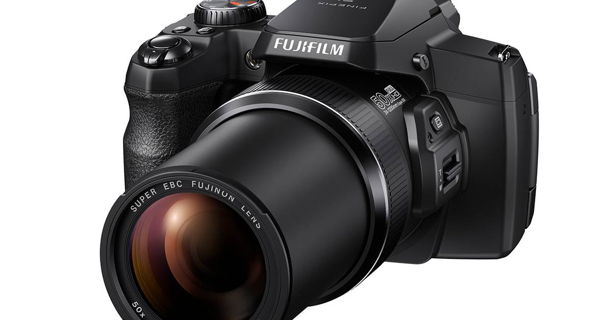 Fujifilm FinePix S1: First waterproof superzoom camera surfaces at 