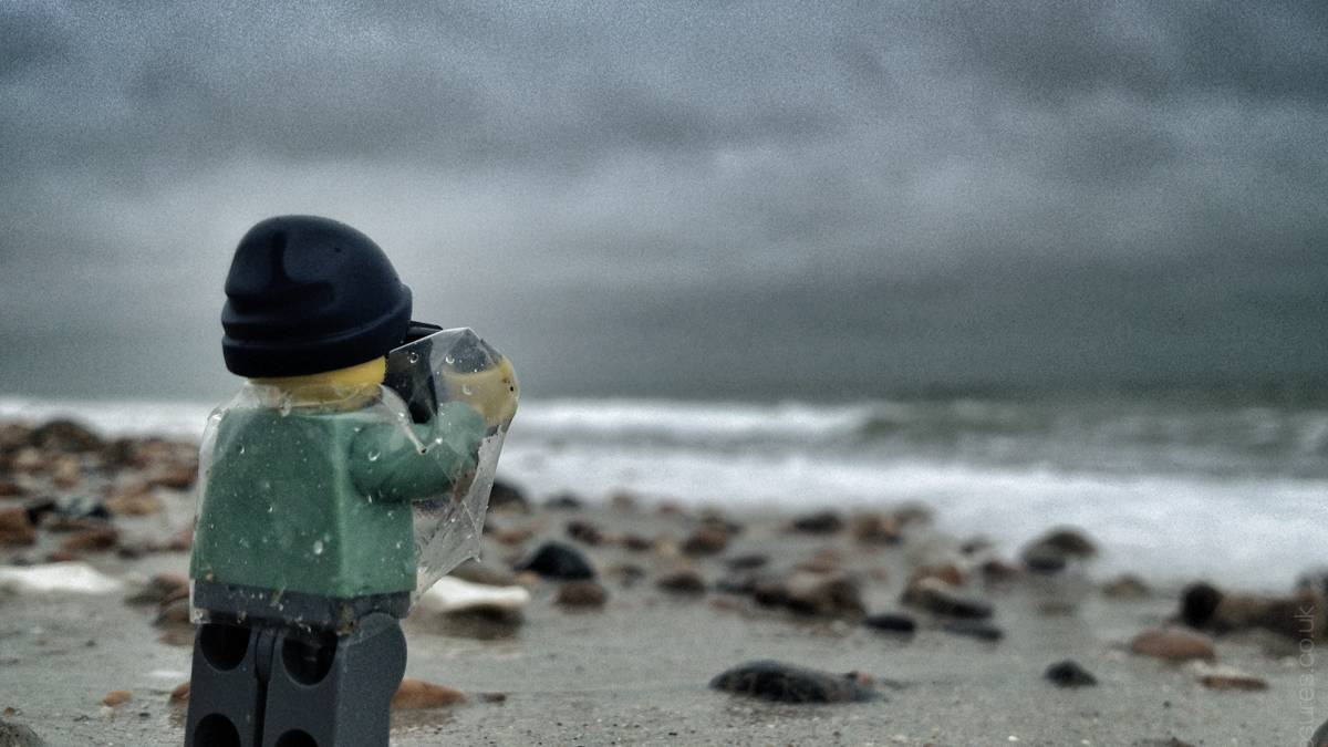 Andre Whyte Photographing Lego with an iPhone: How Andrew Whyte took these stunning ...