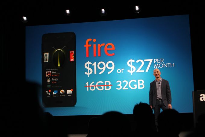 amazon smartphone finally debuts fire phone with 4 7 inch hd display and dynamic 3d perspective image 2