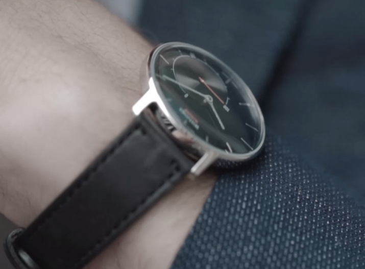 withings activité swiss made smartwatch keeps you fashionable while you sleep or move image 3