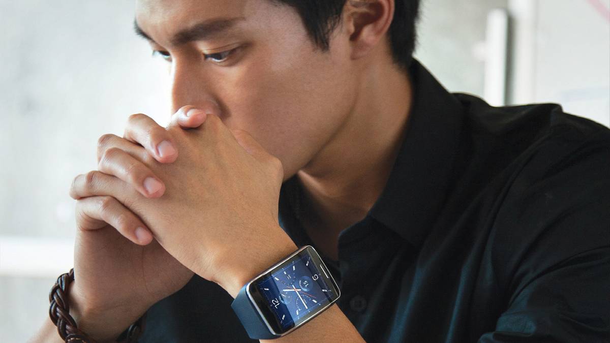 Samsung Gear S smartwatch surprisingly unveiled before IFA, curved display  and 3G connectivity