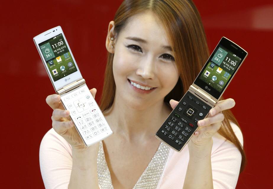 LG Wine Smart shows there's life in an Android clamshell yet