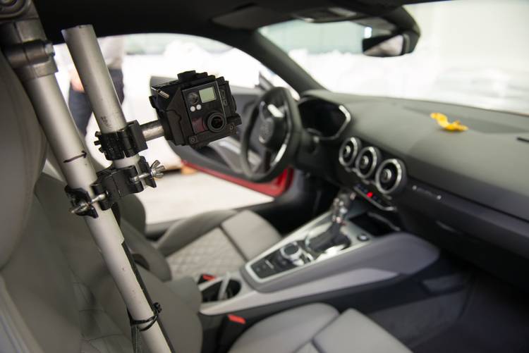 Audi deploys Samsung Gear VR headsets to add virtual reality to Audi TT ...