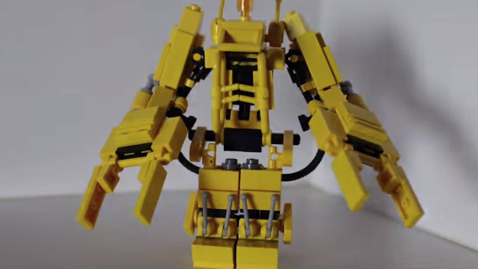 Lego Powerloader from Aliens can be yours, even if Lego doesn't want to ...