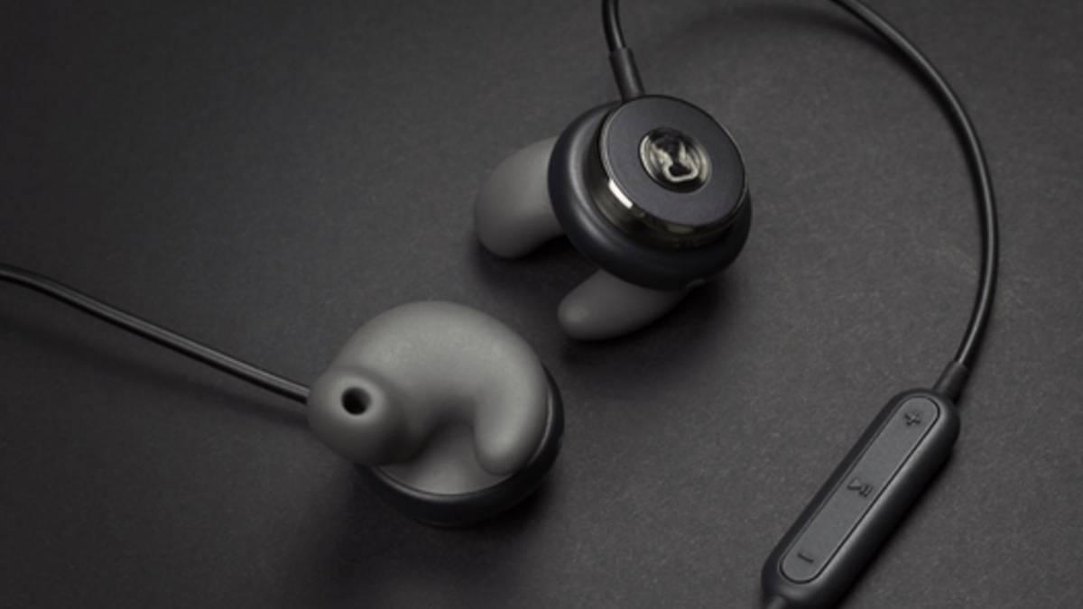 These Revols earbuds will mold to your ear shape in 60 secs for a ...