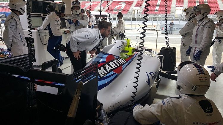 new sky vr studio kicks off with team williams f1 vr experience you can watch online image 4