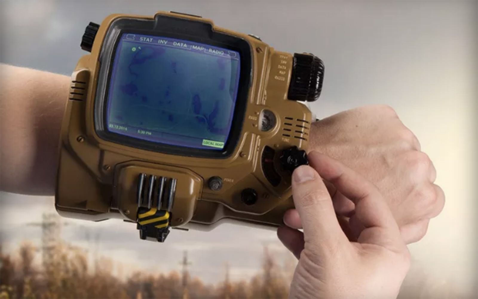 Fallout's Pip-Boy: Deluxe Edition connects to your phone and