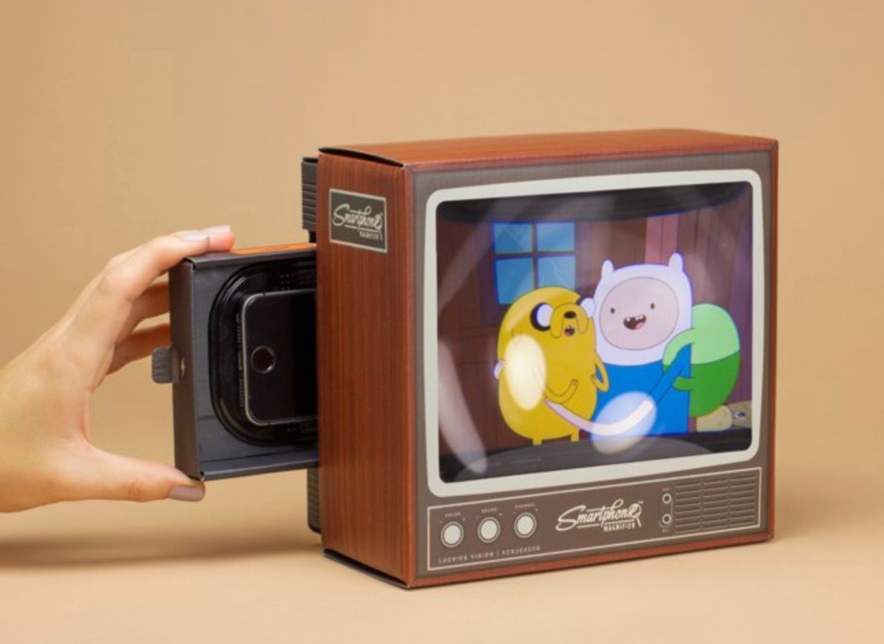 this nostalgic toy magnifies your phone vids onto a mini retro tv image 1