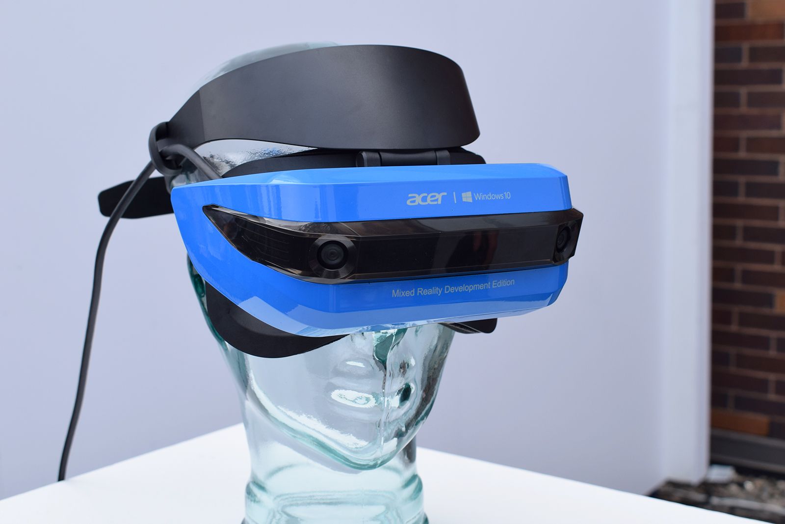 Acer Windows Mixed Reality review: Good enough to bring VR to the