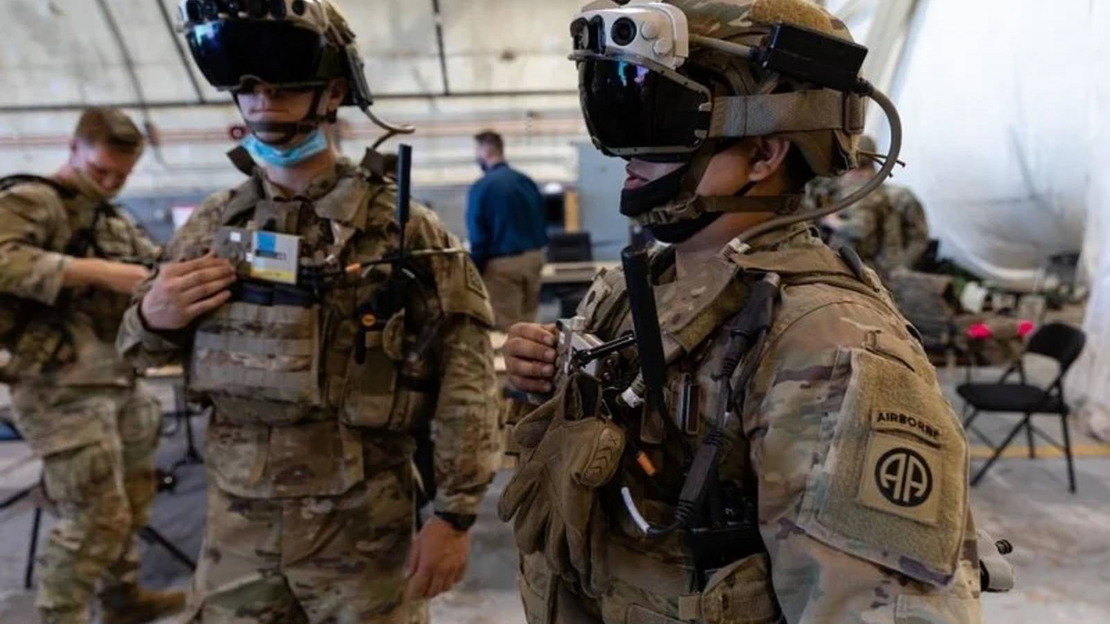 32 interesting and incredibly futuristic weapons and modern fighting vehicles