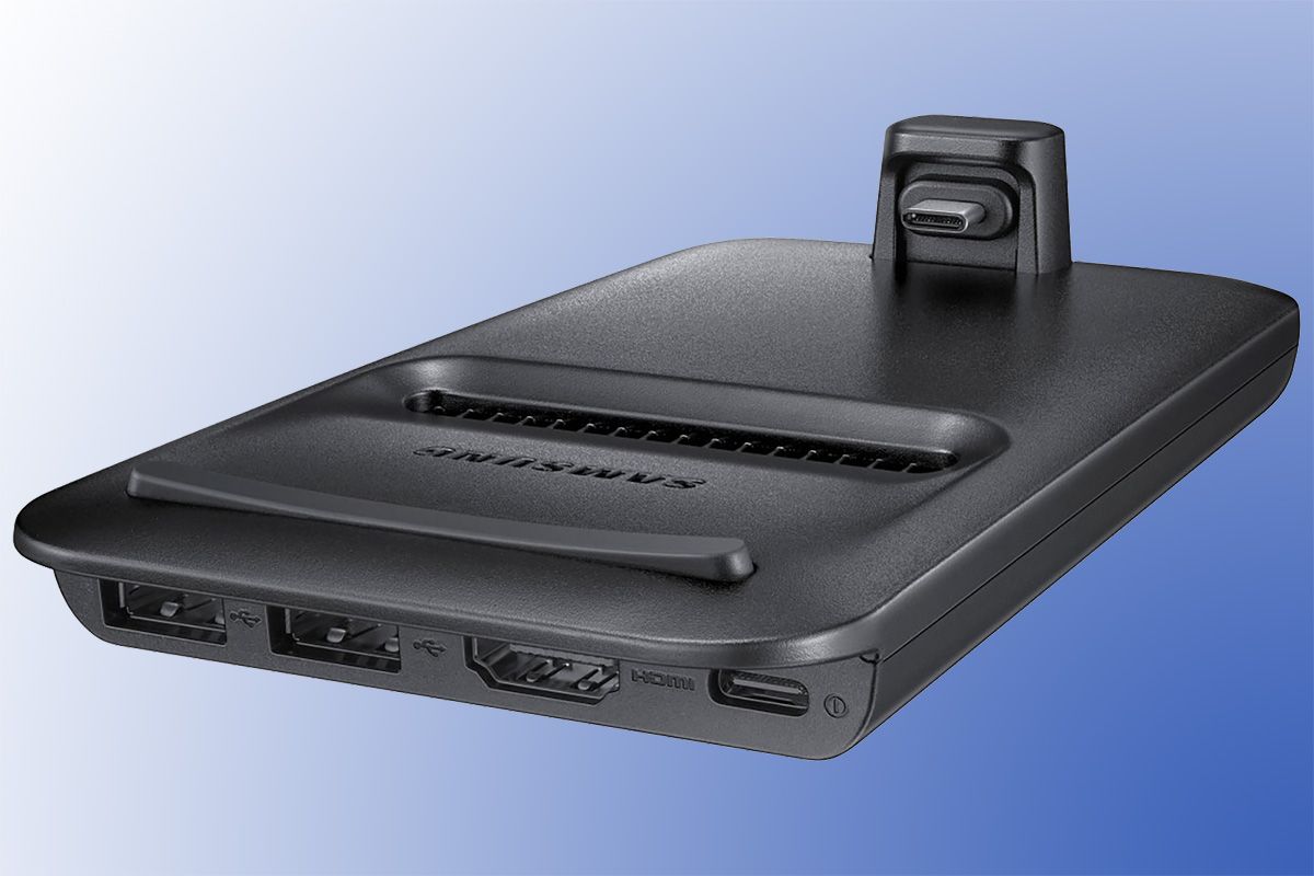 This is the Samsung DeX Pad that'll turn your Galaxy S9 into a