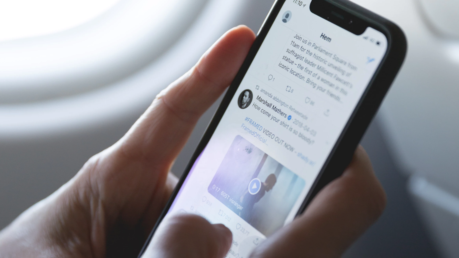 What Twitter's online indicators, status updates look like