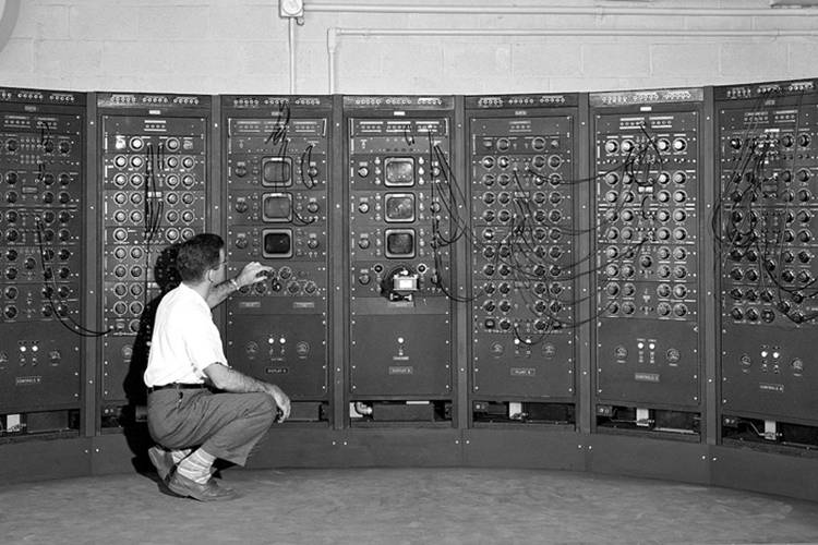 Little miracles: How your favourite tech went from massive to microscopic