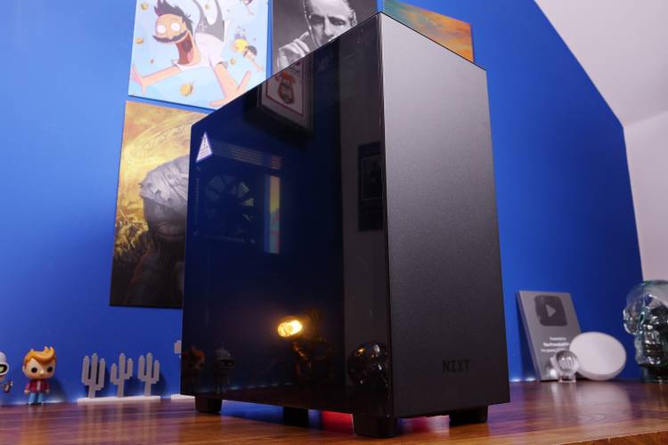 How to build a mid-range gaming PC