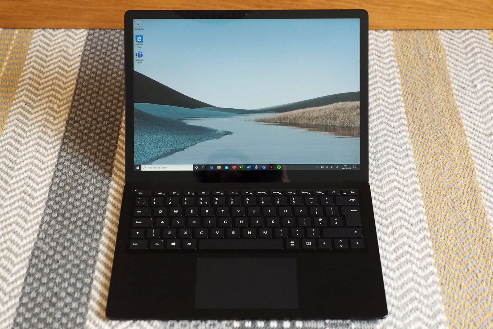 美品　Surface Laptop 3 Amazon.com: Microsoft Surface Laptop 3 – 13.5