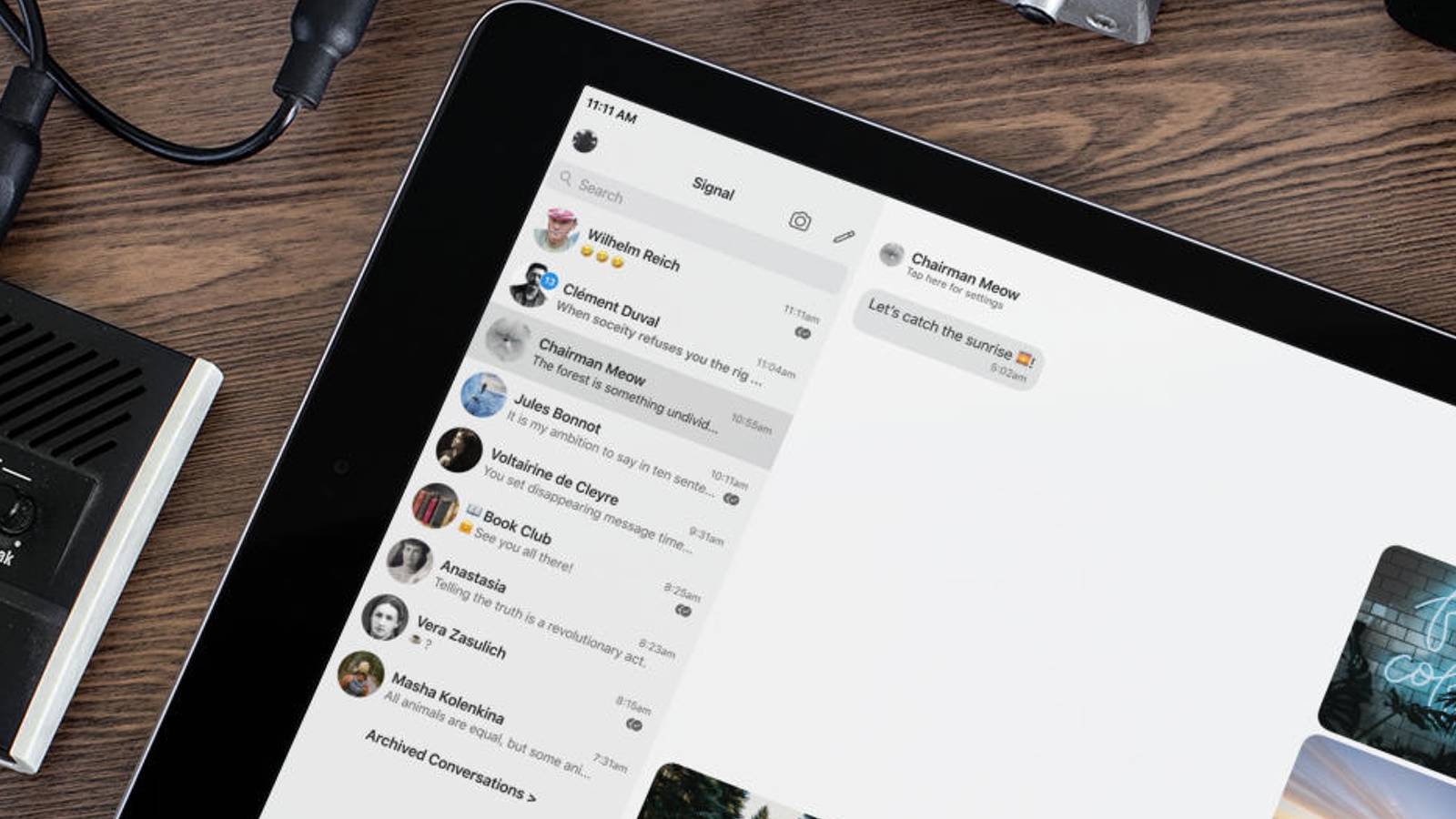 Signal update brings iPads into the fold