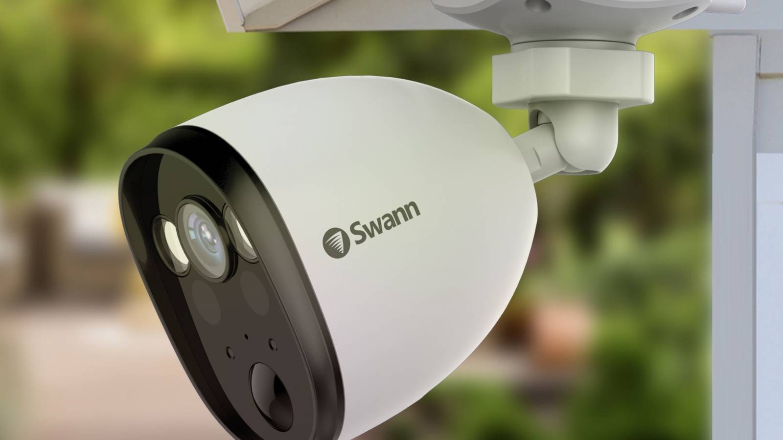 Keep your home secure with the Swann spotlight camera