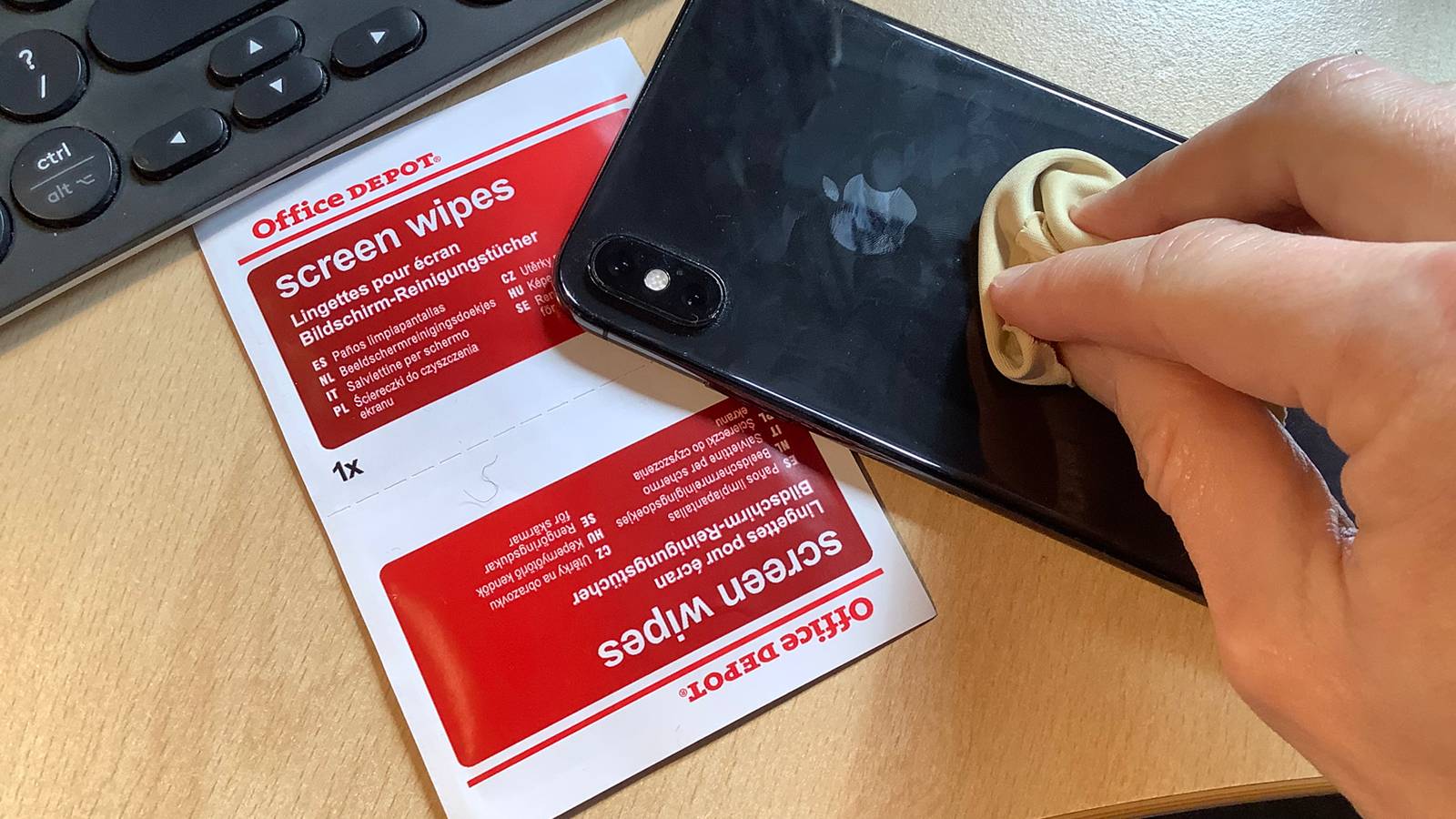 Axis Clean Phones How to keep your phone clean and bacteria-free