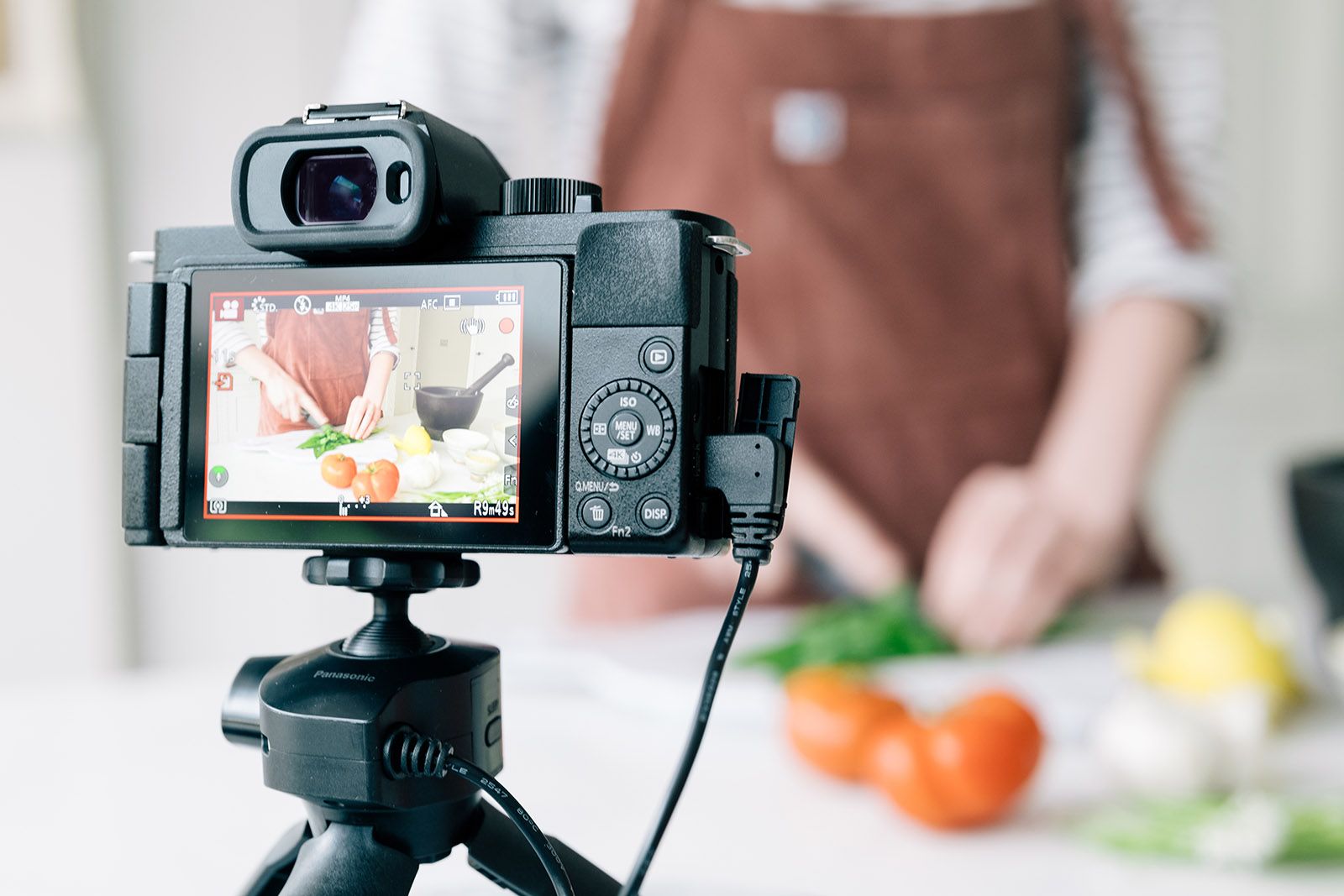 Panasonic G100 tracks faces & isolates voices in audio first