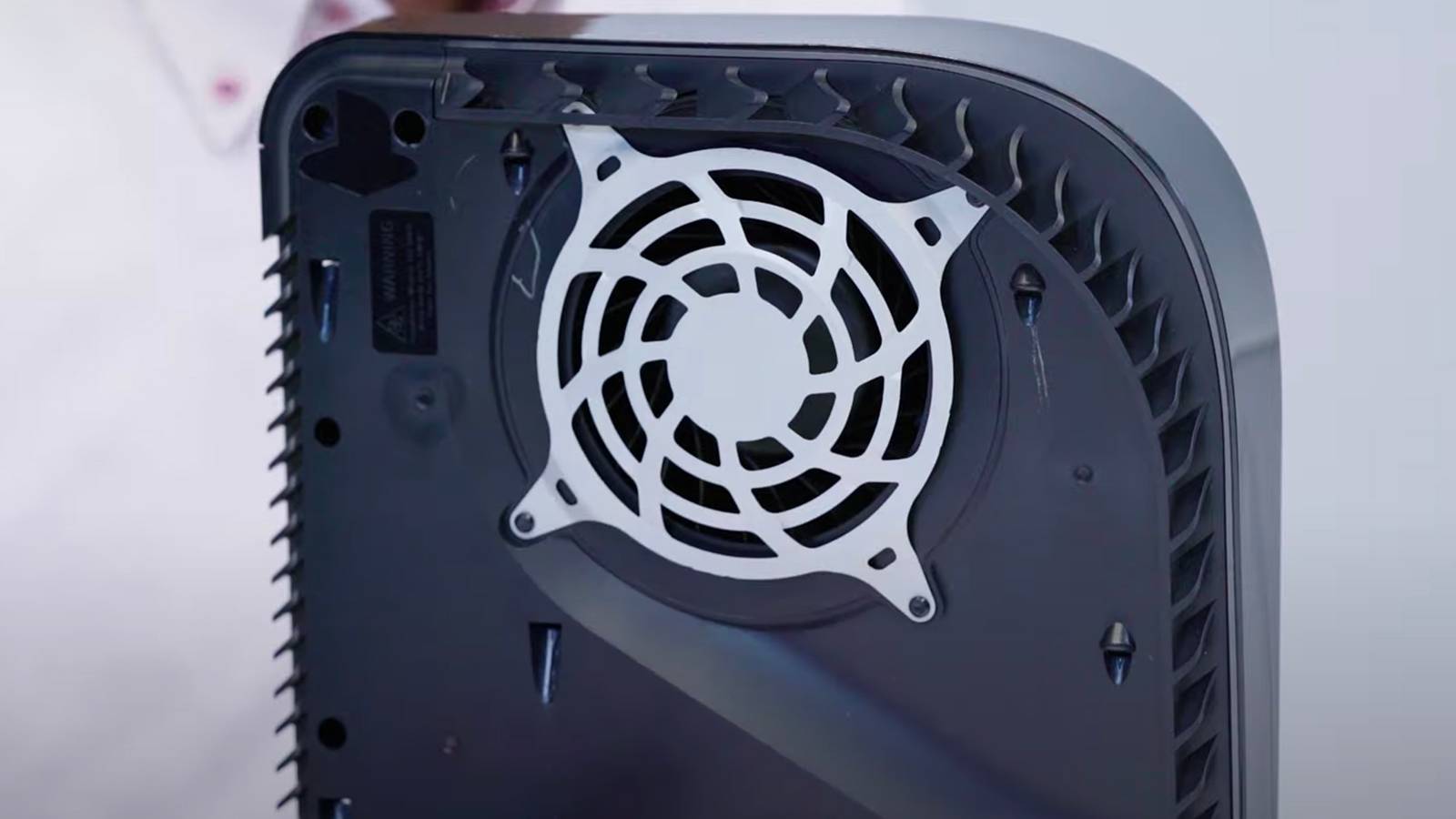 Official PS5 teardown shows enormous fan and 