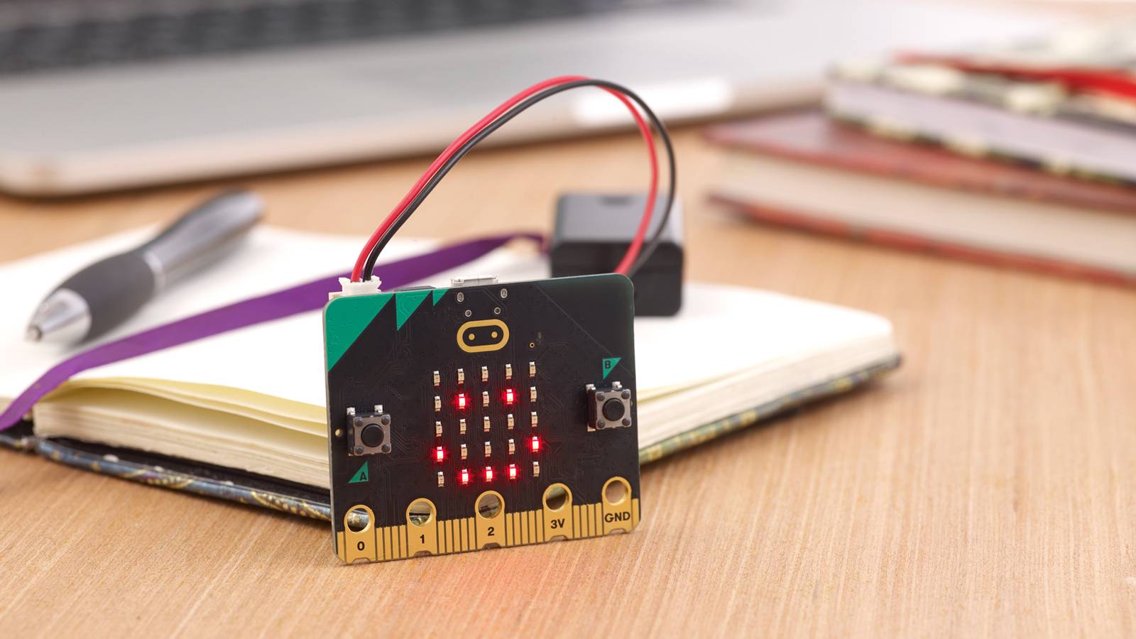 New BBC micro:bit supports AI and machine learning, adds speaker and ...