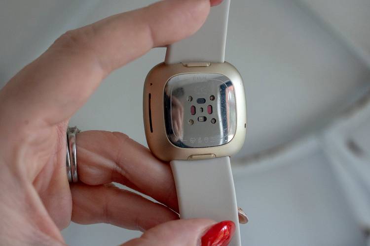 Fitbit Sense review: Great health watch, average smartwatch