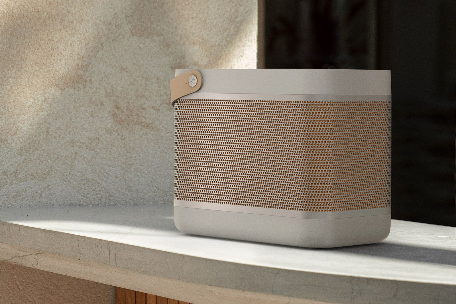 154434-speakers-news-bang-