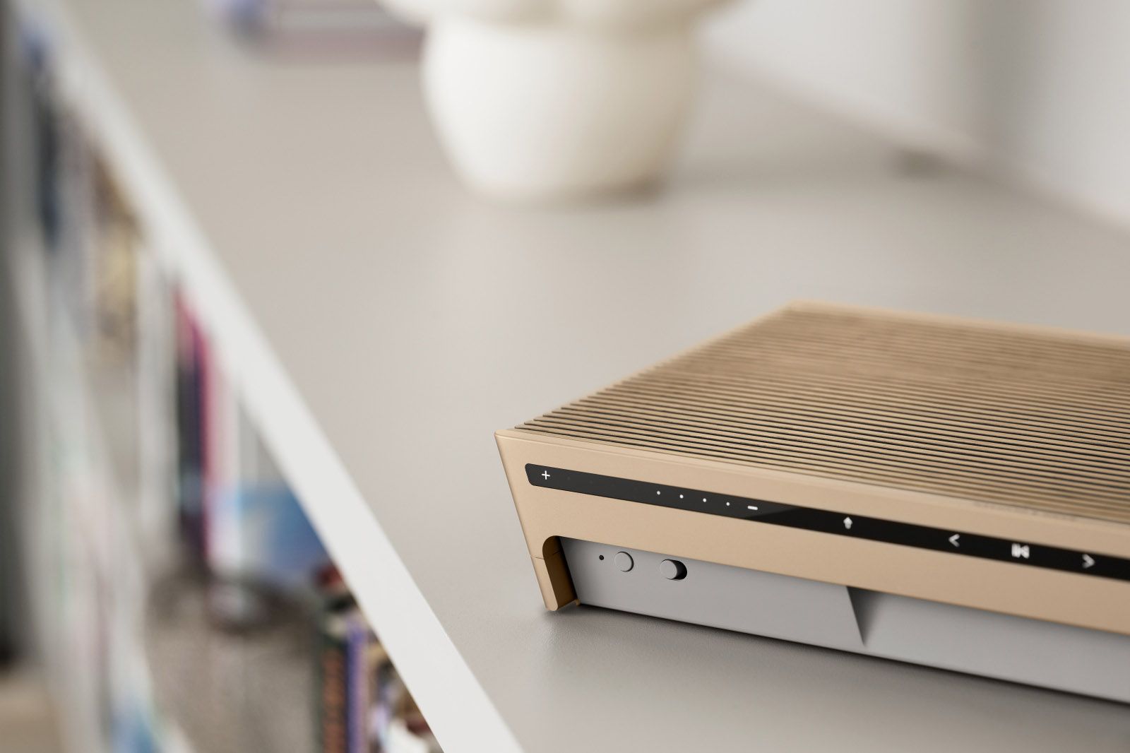 Bang & Olufsen Beosound Level 【美品】 Inside Bang & Olufsen's journey to make the Beosound Level last a