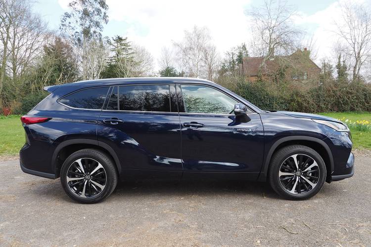 Toyota Highlander Hybrid review: 'There can be only one!'