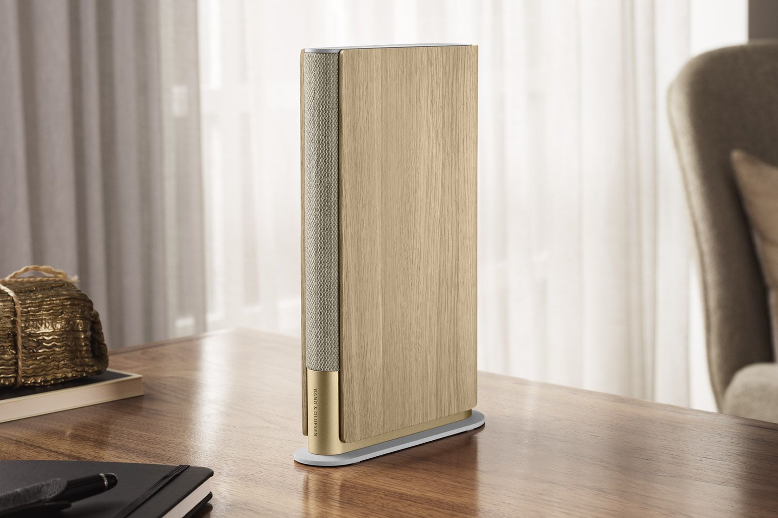 【新品未使用】Bang & Olufsen Beosound emerge Bang & Olufsen Beosound Emerge is one stunning home speaker