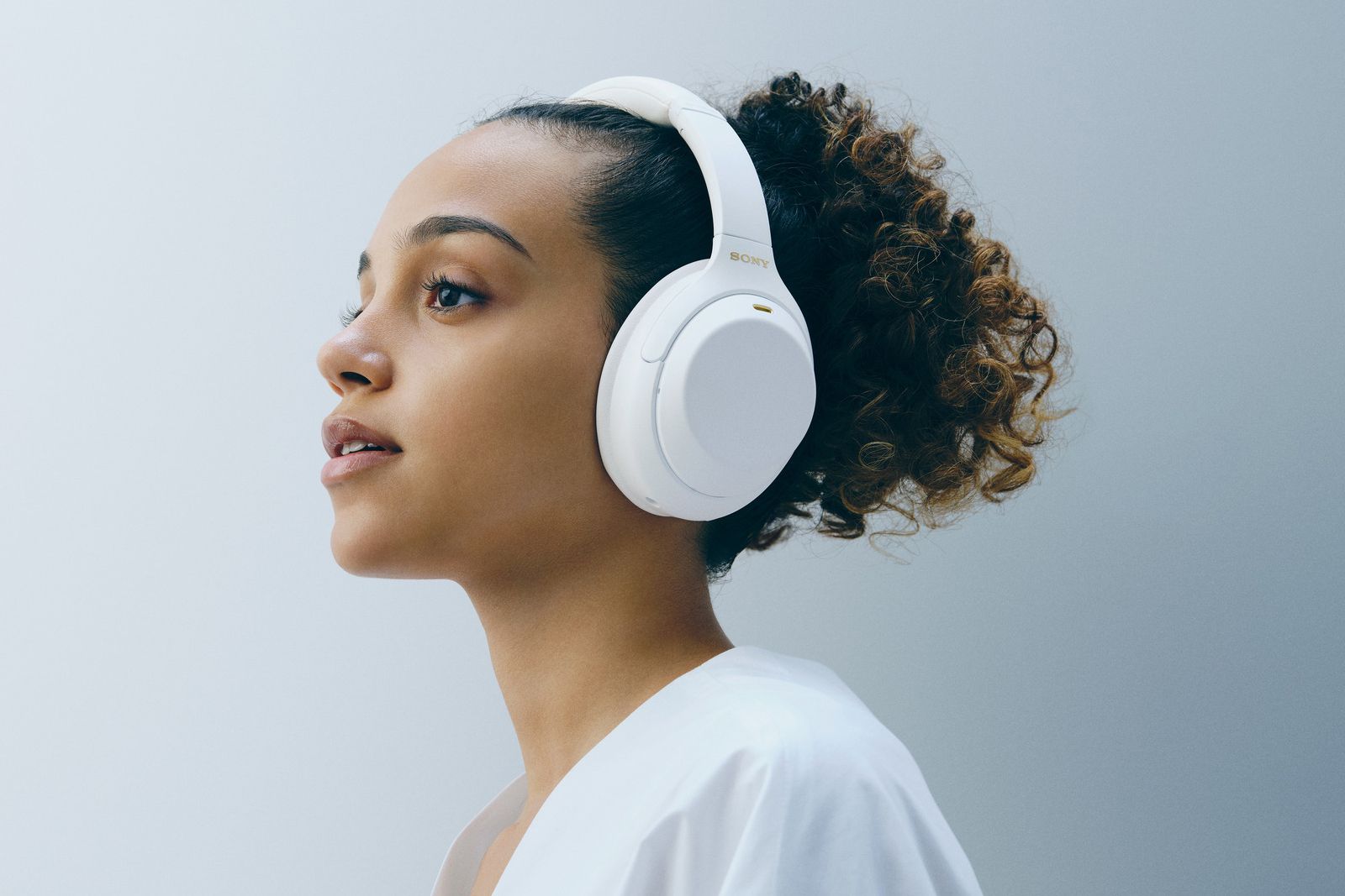 SONY WH-1000XM4 LIMITED EDITION ホワイト Sony launches new limited edition WH-1000XM4 Silent White