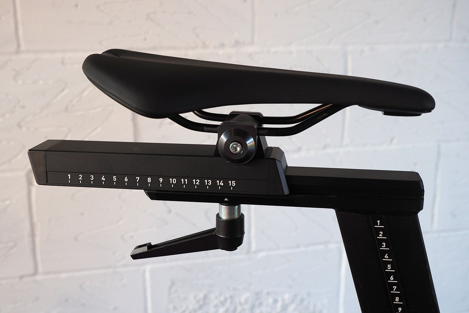 アクセサリー tacx neo smart Tacx Neo Bike Smart review: The smart way to train indoors?