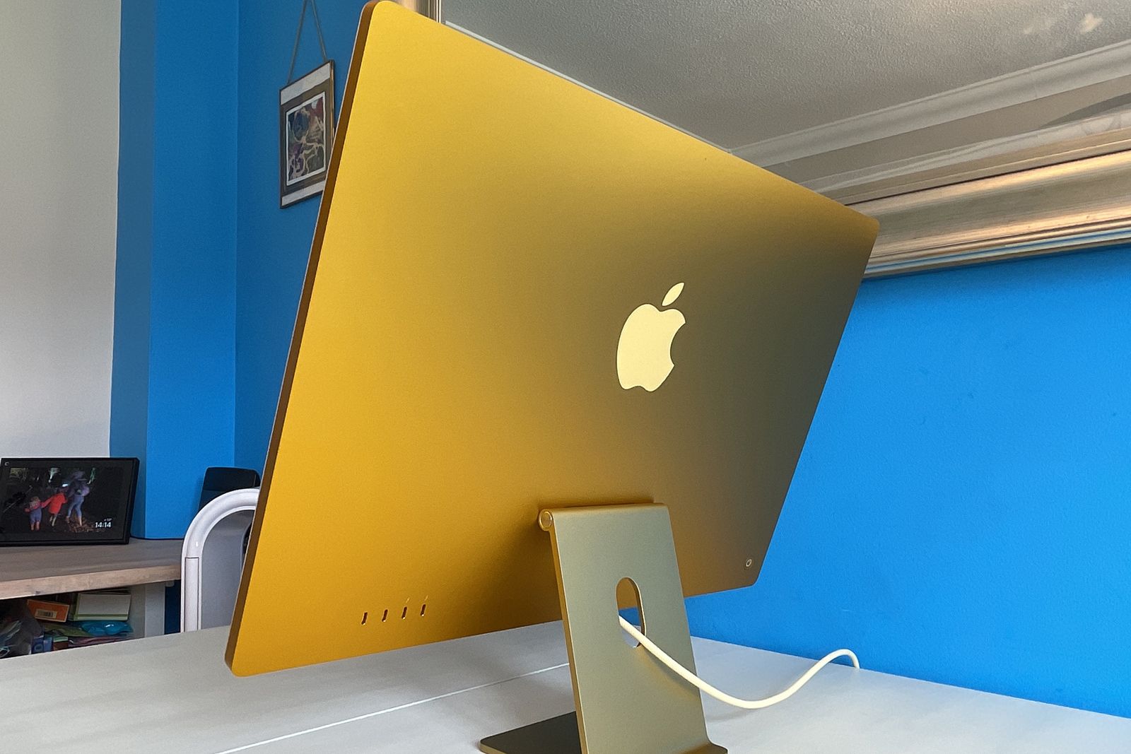 美品　Apple iMac 24-inch M1 (2021) イエロー8GB Refurbished 24-inch iMac Apple M1 Chip with 8‑Core CPU and 8