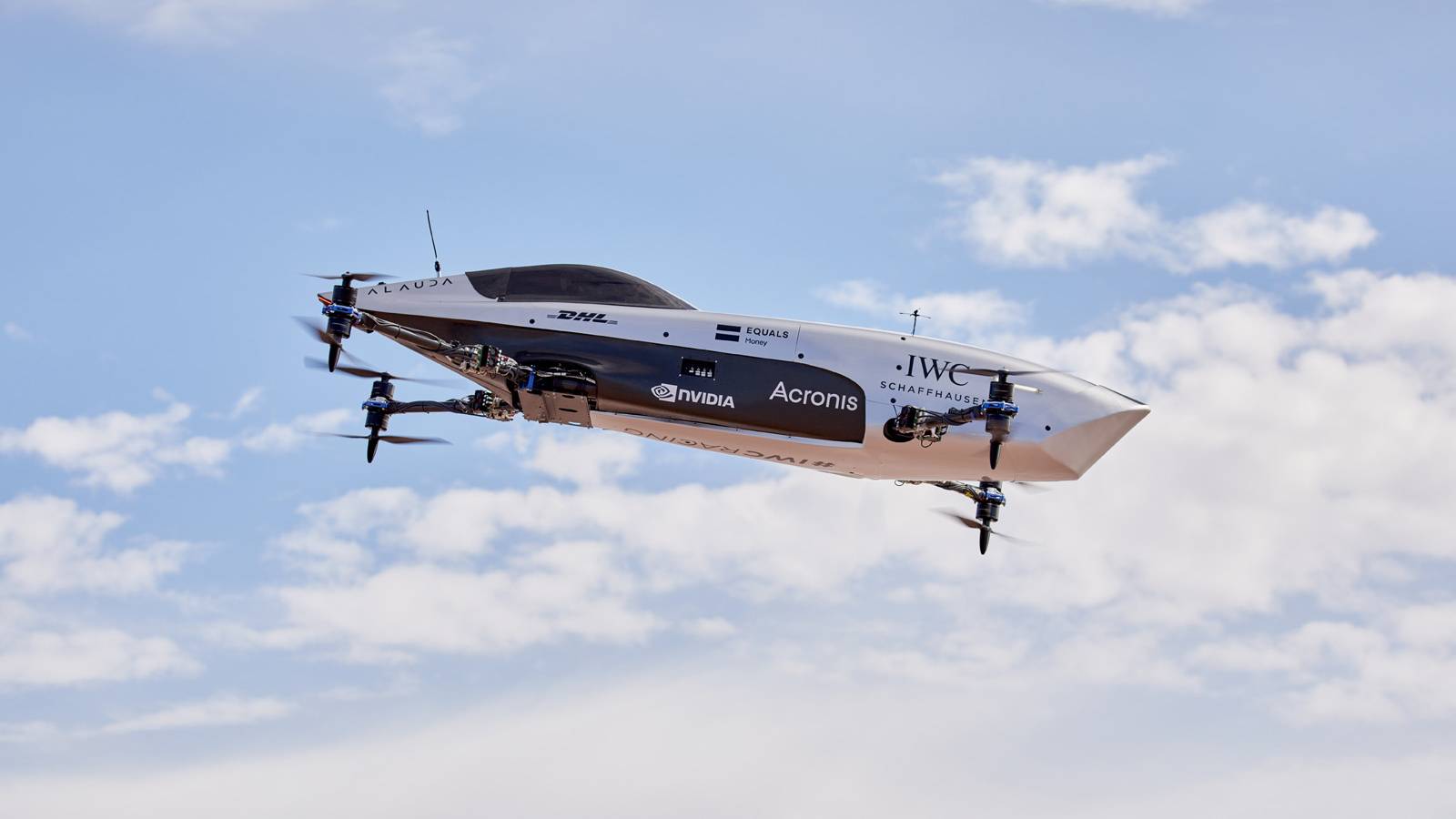 See the world's first flying racing car in action