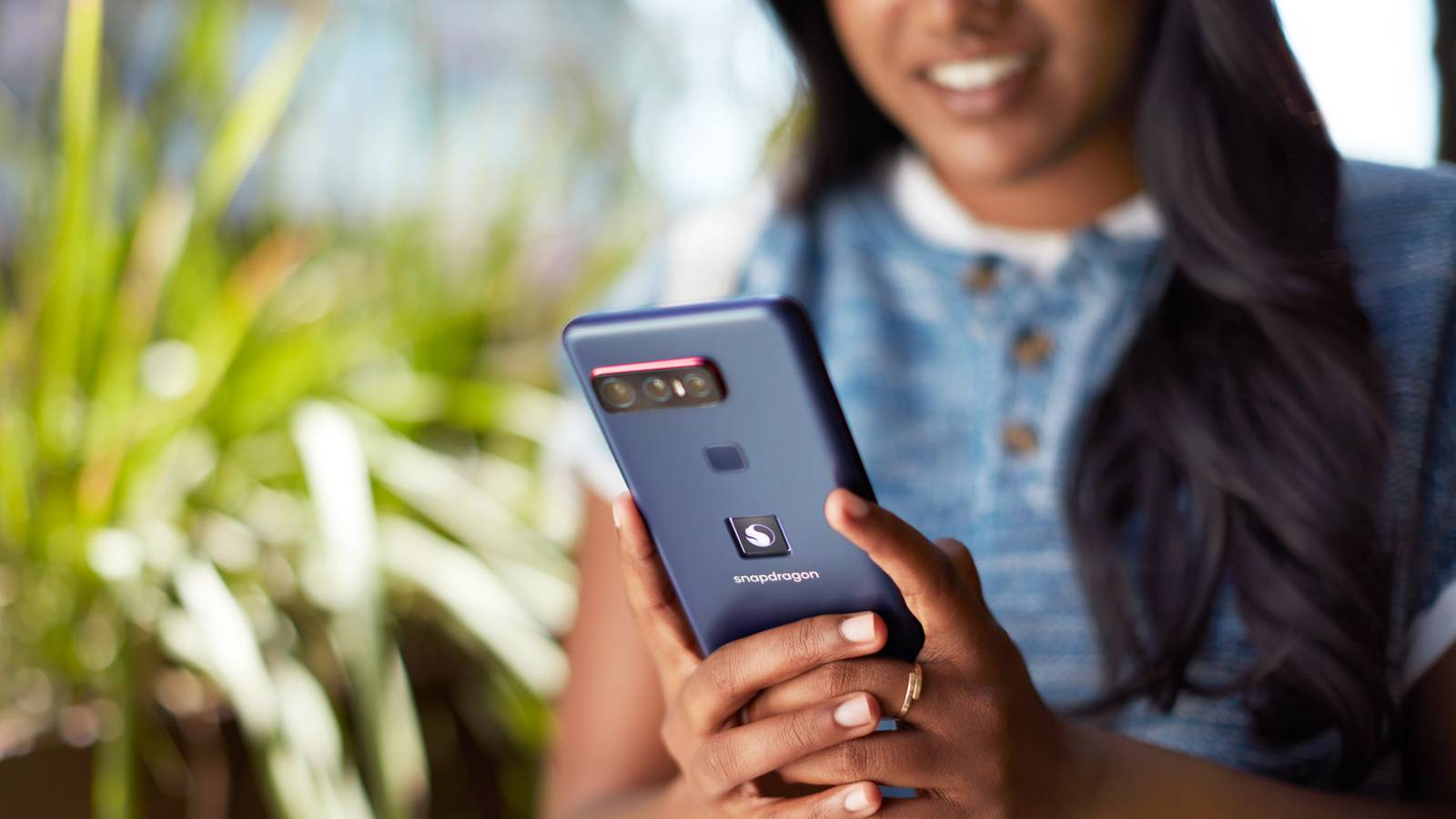 Qualcomm's Smartphone for Snapdragon Insiders is a pure Android ...