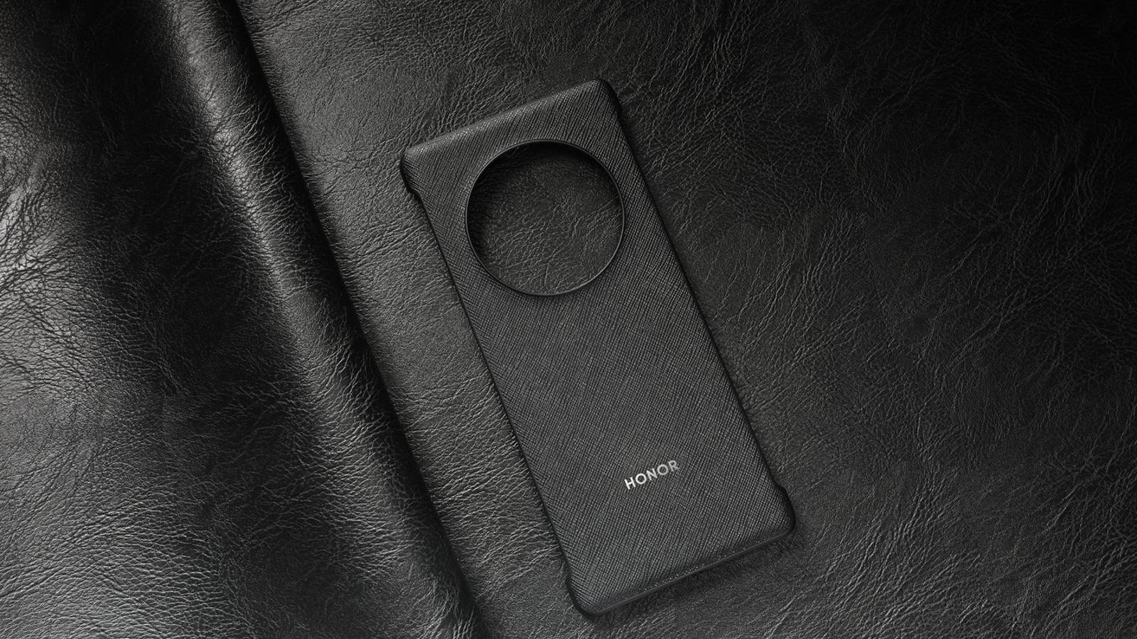 Honor Magic 3 case shows a circular camera unit on rear
