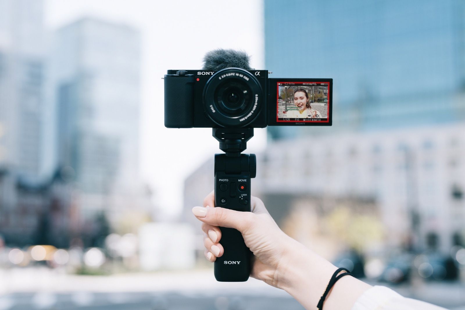 Sony ZV-E10 adds interchangeable lenses and APS-C sensor to its ZV