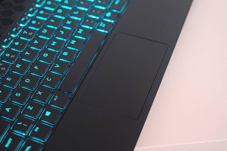 Alienware M15 R6 review: Keyboard overlord
