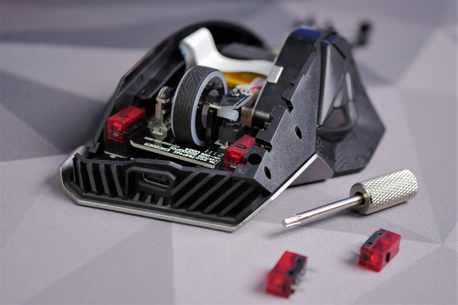 Asus ROG Spatha X review: Gargantuan gaming goodness?