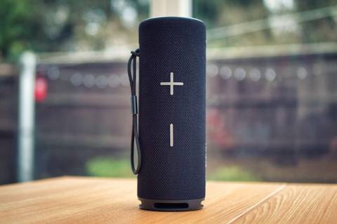 HUAWEI Sound Joy, altoparlante Bluetooth portatile e intelligente, design Devialet, 79 dBA @2 m, altoparlante Devialet Quad con protezione IP67, tempo di riproduzione 26 ore, colore nero ossidiana HUAWEI Sound Joy, altoparlante Bluetooth portatile e intelligente, design Devialet, 79 dBA @2 m, altoparlante Devialet Quad con protezione IP67, tempo di riproduzione 26 ore, colore nero ossidiana