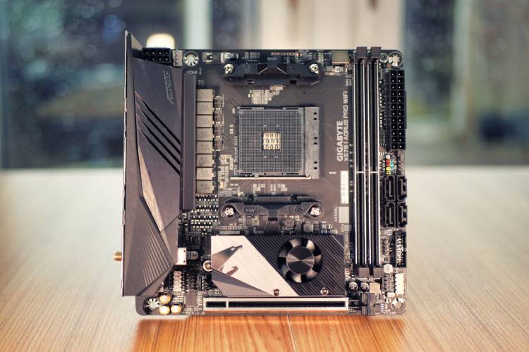 How to build a mini-ITX gaming PC