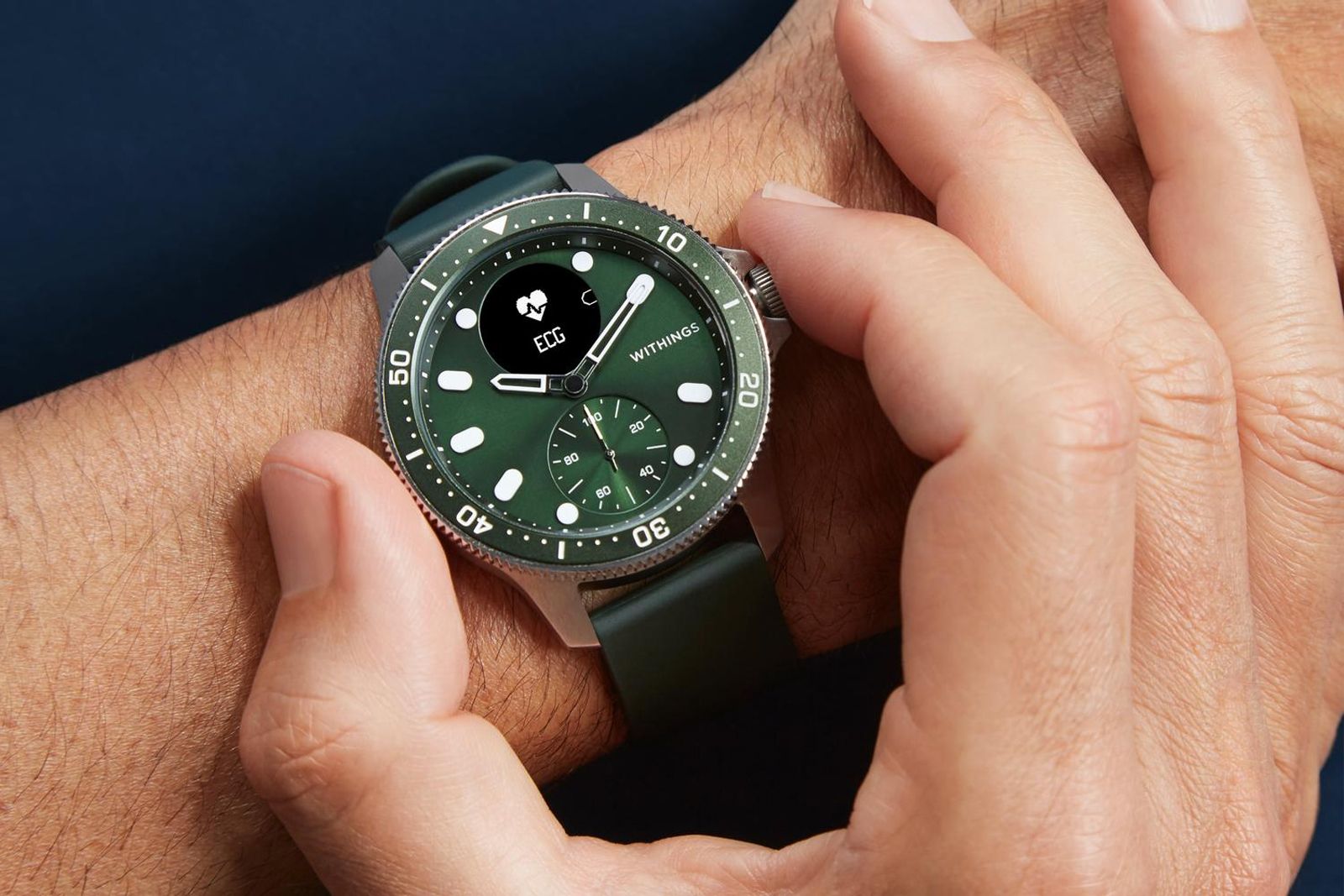 Withings ScanWatch Horizon hybrid combines tracking, class