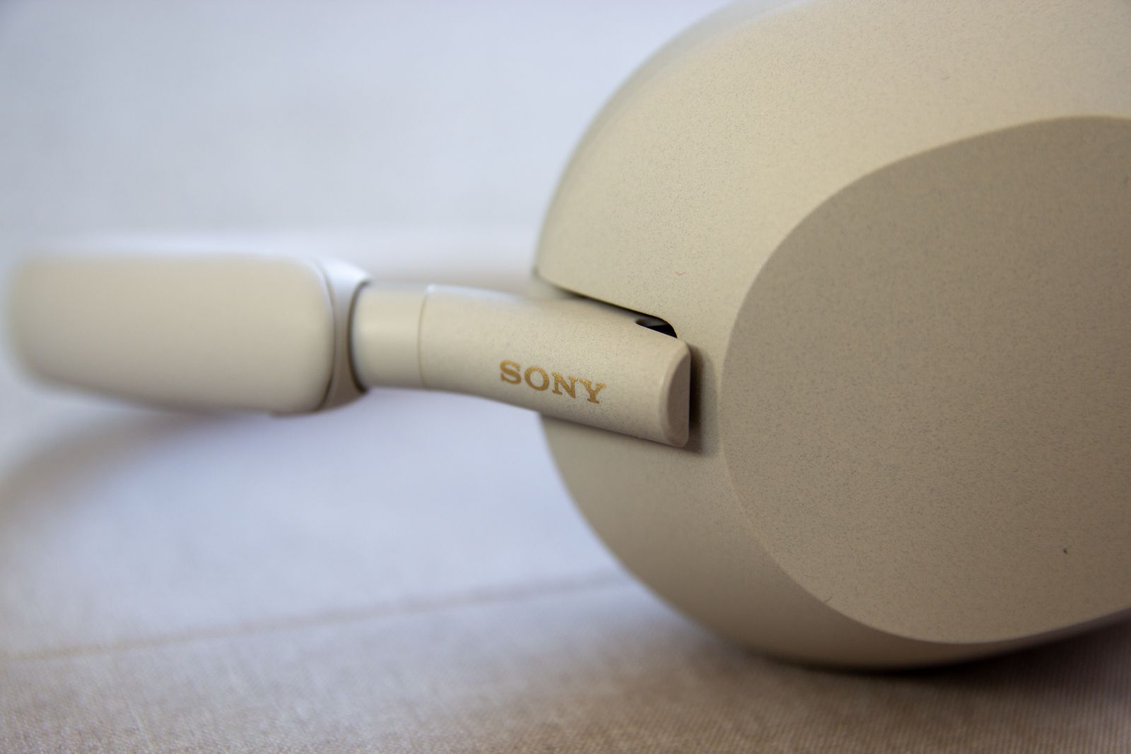 【SONNY】WH-1000XM5 早い者勝ちです‼️ maxresdefault.jpg